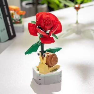 Store insect building blocks snail